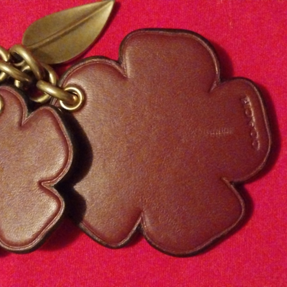 Coach Keychain - Picture 7 of 9